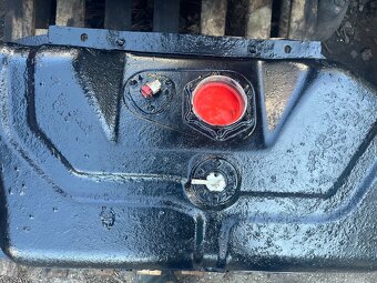 Nádrž Mitsubishi Pajero 2 - 2