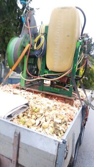 Postrekovač nesený - 2