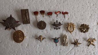 predam odznaky č. 1 - 2