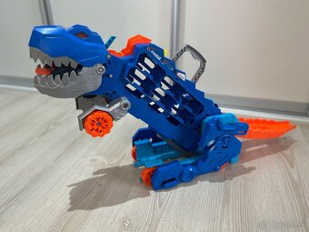 Hot Wheels Transportér T-Rex 2v1 - 2
