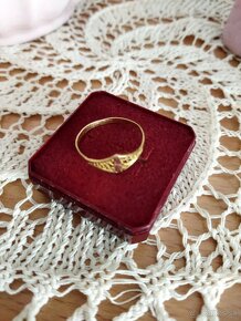jemný zlatý prsteň - 2