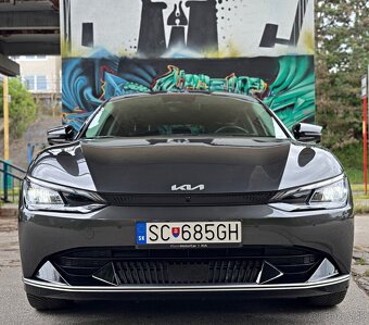 KIA EV6 EARTH VÝBAVA FULL LED KOŽA AKO NOVÉ KUPOVANÉ NA SK - 2