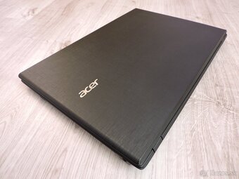 Notebook Acer E5 575-i3/SSD/8GB Ram/3hod.Batéria - 2