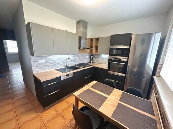 PREDAJ - 4 izbový byt s balkónom, Okružná ulica, Rožňava - 2