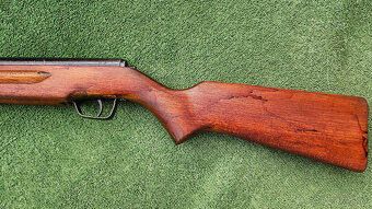 Vzduchovka Slavia 630 s poistkou model 77 - 2