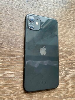 iPhone 11 64 GB - 2