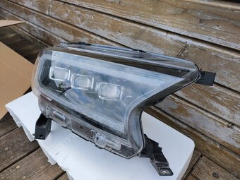 Vland LED Matrix Projector na Ford Ranger - RESERVE - 2