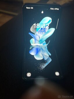 Samsung flip4 - 2
