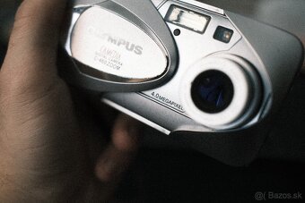 Olympus Camedia C-460 Zoom - 2