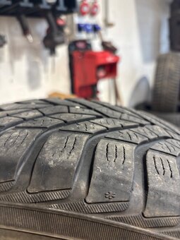 Zimné pneumatiky 215/60R16 - 2