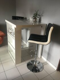 Barový stôl - biely lesk -top stav, pult predelovací.. - 2