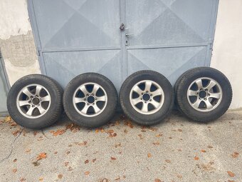 Predam 4ks Toyota Land Cruiser kolesa 265/65 R17 +Good Year - 2