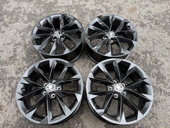 ORIGINAL ŠKODA SCALA/KAMIQ DISKY 5x100 R16 BLACK TOP - 2