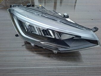 VOLKSWAGEN TAIGO PRAVY SVETLOMET - 2