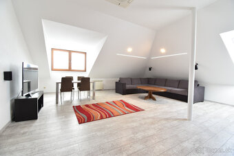 Veľkometrážny 2 izbový byt, CENTRUM, Žilina - 2