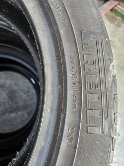235/50 R19 - 2