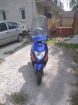 Honda Lead SCV 100 - 2