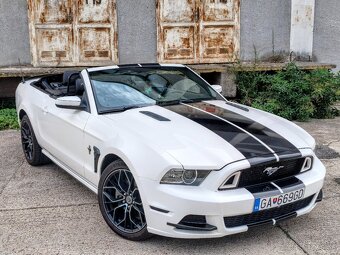 FORD MUSTANG CABRIO 3,7 V6 - 2