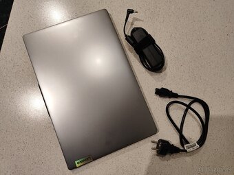 LENOVO IdeaPad Slim 3 15IAN8 Arctic Grey - 2