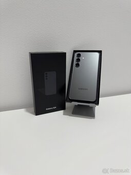 Samsung Galaxy S24 Top Stav - 2