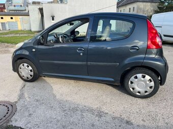 citroen c1 1.0i peugeot 107 rok 2006 - 2