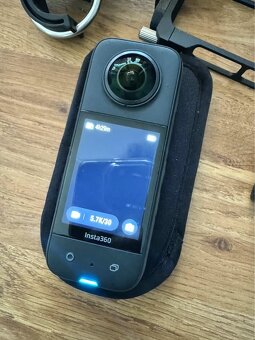 Insta360 X3 + DJI Mic motorkársky komplet - 2