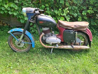 Jawa 250/353 kyvacka - 2