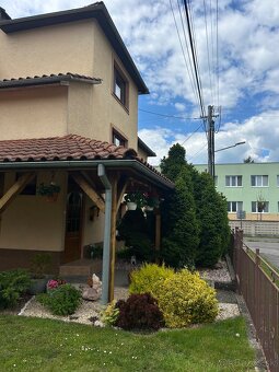 POKOJNÉ BÝVANIE V RODINNOM DOME V ŽIARI NAD HRONOM - 2