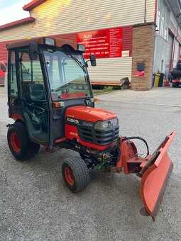 Malotraktor KUBOTA BX2200d so zimným setom - 2