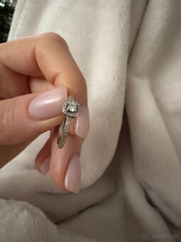 Diamantový prsteň - 2