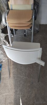 Dizajnová stolička - 2