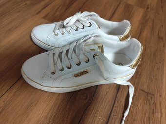 Elegantné tenisky GUESS - 2