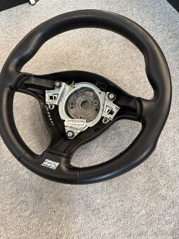 Volant golf 4 r32 - 2