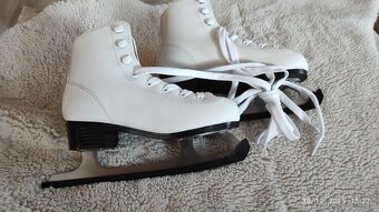 Korcule dievcenske - 2