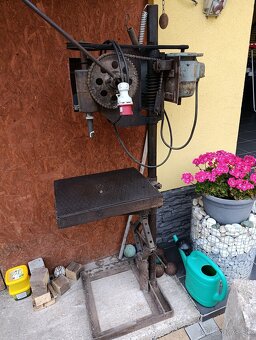 Stojanova vrtacka - 2