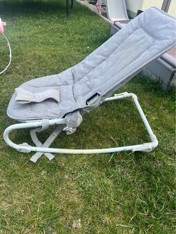 Sivá hojdačka pre bábätka - 2