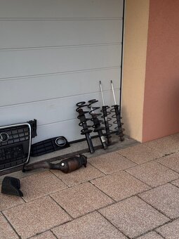 Audi A4 B8 náhradné diely - 2