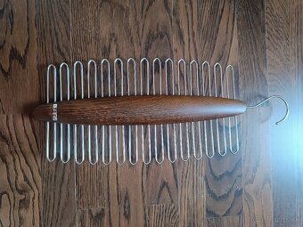 Luxusný vešiak na kravaty - 2