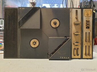 TESLA  B90  na  diely - 2