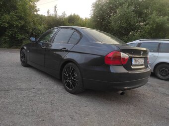 BMW E90 320D - 2