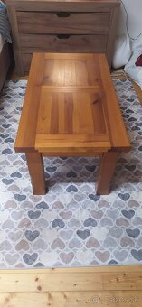 Luxusný drevený stolík dnes za 50€ - 2