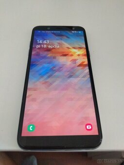 Samsung A6 strieborný - 2