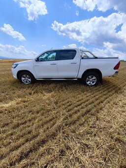 Predám Toyota Hilux - 2