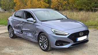 Hyundai I30 Fastback 1.5 Hybrid , automat, 8700km,  6/2025 - 2