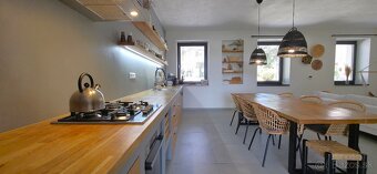 PNORF – dokonalé miesto pre Airbnb: vila s bazénom pod lesom - 2