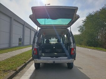 Peugeot PARTNER 1.6Hdi - 5 miestne - 2