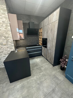 Kuchynská linka NA PREDAJ - 2