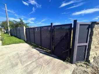 ZNÍŽENÁ CENA - Stavebný pozemok v obci Jahodná - 2