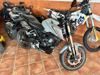 Honda CB 125R 2022 - 2