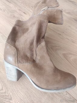 Dámske kožené čižmy Baťa - 2